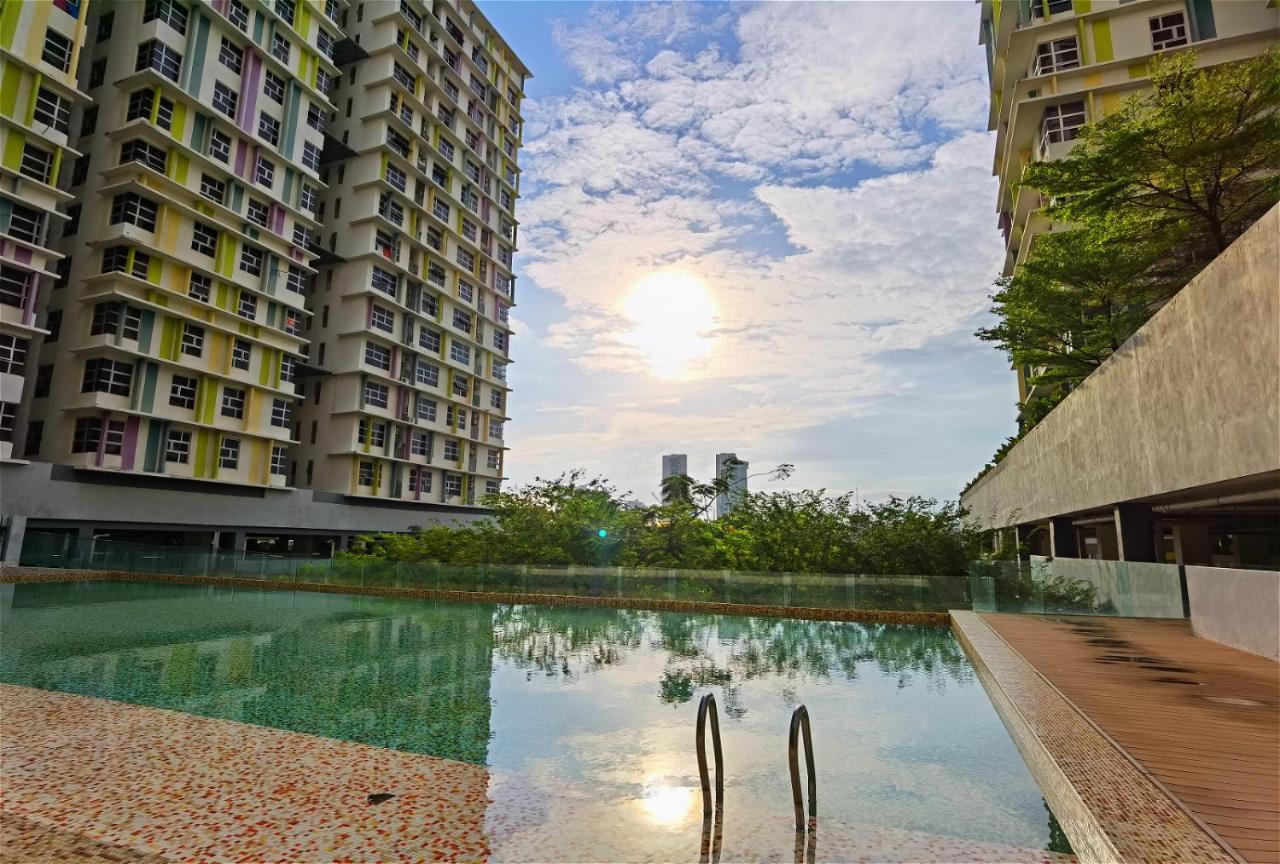 2 Bedroom Apartment - Mycribkl Neocyber Cyberjaya Dış mekan fotoğraf